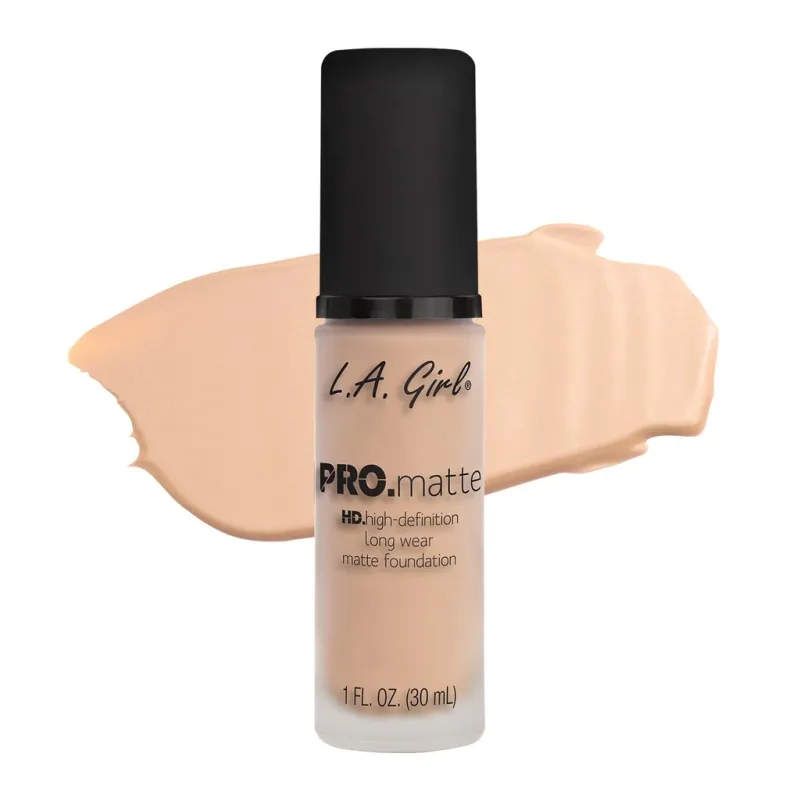  L.A. Girl - PRO Matte Foundation - Natural