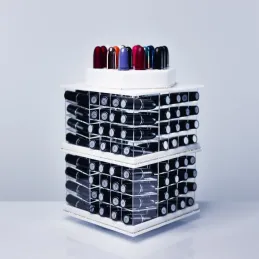 Profesjonalny stojak na 141  pomadkek od marki  USADDICTED -Mega  Spinning Lipstick Tower - White
